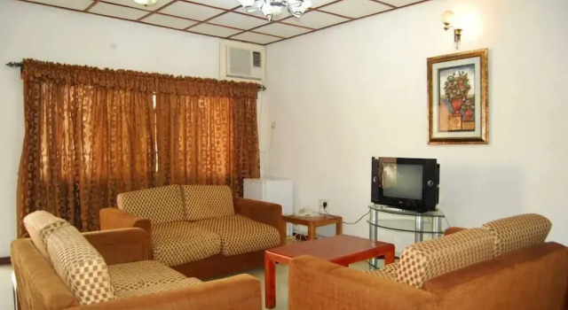 Piccadilly Suites and Luxury Apartment