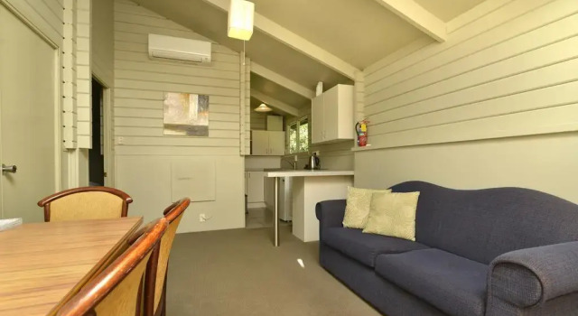 Furneaux Lodge