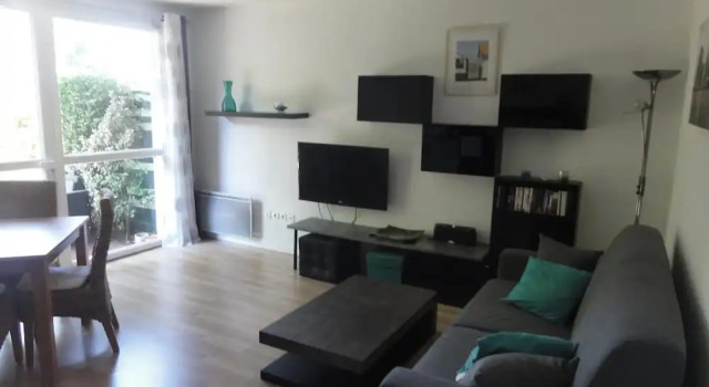 Appartement au cœur du centre ville - Le Teich, Забронировать Апартаменты/квартира Отели Бассен-д'Аркашон с парковкой, Парковка