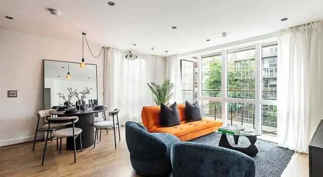 Stylish and Sleek East London Retreat