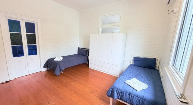 Beach accommodation shared facility, Брондау Хостел Emu Park Southern Great Barrier Reef