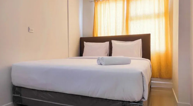 Luxurious 1BR at Vida View Makassar Apartment By Travelio, Prenota Appartamento Hotel a Sulawesi con piscina, Piscina