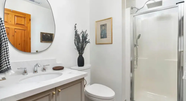 Номер Standard Historic Snowbridge Townhomes