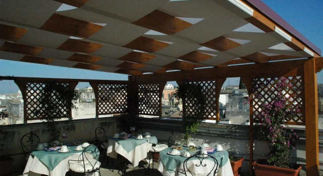 B&B Corte Barocca, Забронировать Отель Лечче Саленто, рядом с Church of Saints Nicolò and Catald