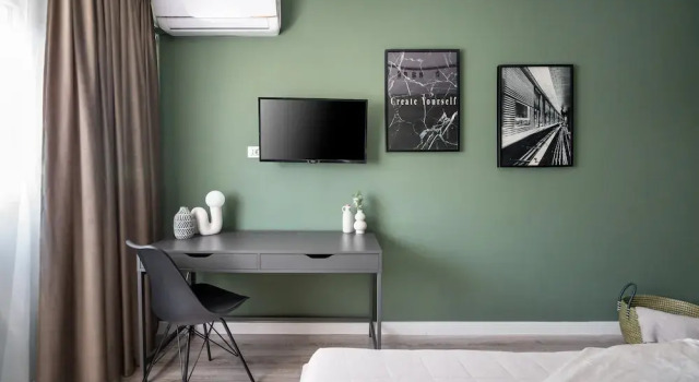 Artful & Light-Filled 2BR on Calea Victoriei - Prime Central Spot, Забронировать Апартаменты/квартира Бухарест Muntenia, рядом с Floreasca Clinical Emergency Hospital