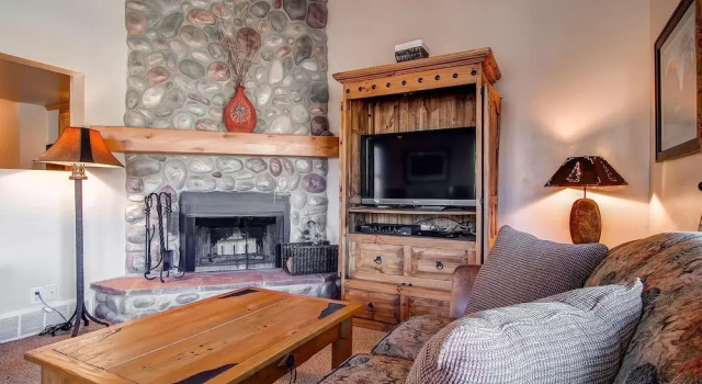 1048-1052 Empire Ave by Park City Lodging, Забронировать Дом для отпуска Коттеджи Парк-Сити, рядом с Горнолыжный подъемник First Time Lift, Коттедж