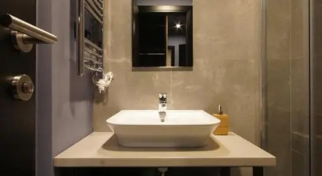 Economică cameră Hotel London B&B