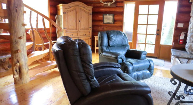 Handsome Dan's at Otter Point, Book Feriehus Villaer i Britisk Columbia, Villa