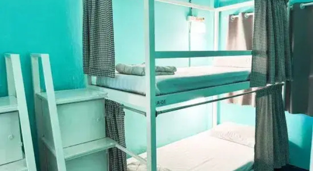 Кровать в общем номере (женский номер) D-hub Hostel