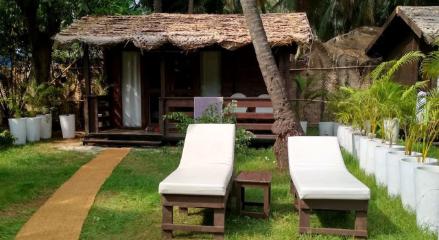 Deluxe Bungalow Mamagoa Resort