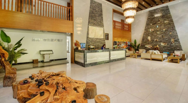 Lixian Bipeng Shiguang Hot Spring Hotel, Rezerwuj Hotel Ngawa Chiny