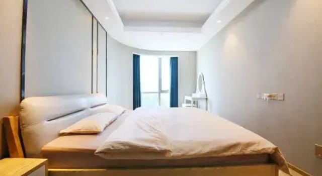 2 soveværelser i Deluxe suite med søudsigt Monterey Apartment