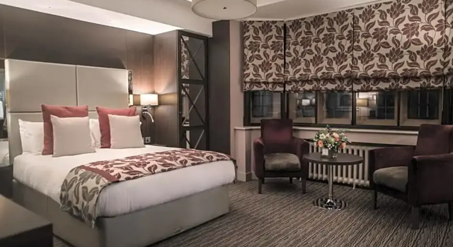 Номер Deluxe Abbey House Hotel