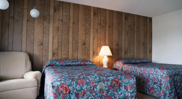 Номер Superior Big Sky Motel