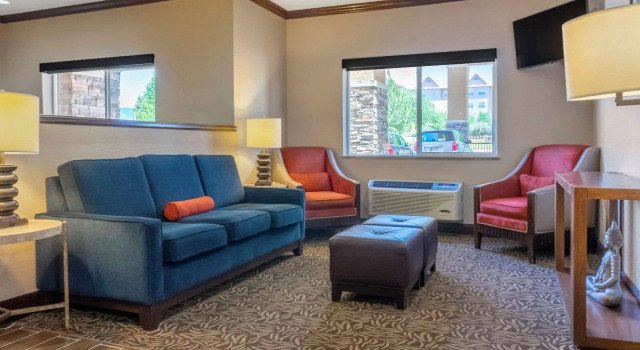 Comfort Inn Albuquerque Airport, Buchen Sie Hotel Hotels in New Mexico mit Parkplatz, Parkplätze