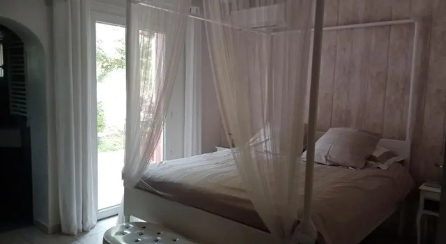 Номер Comfort Au Mas Saint Pierre - Chambres dhotes de charme et gite