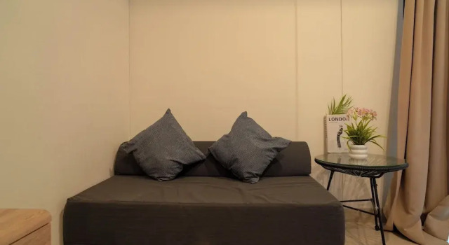 Студия Spacious And Homey Studio At Cleon Park Apartment