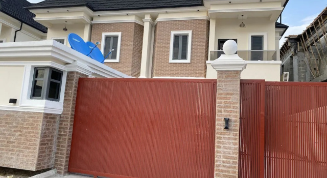 Luxurious and Inviting 4-bed House in Chevro-lekki