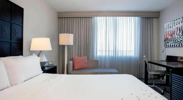 Номер Standard Renaissance Fort Lauderdale Cruise Port Hotel