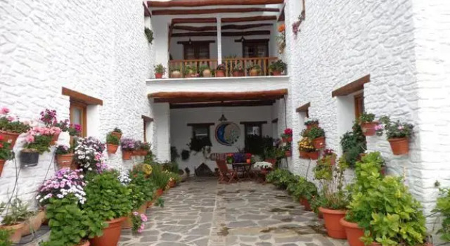 Estrella de las Nieves, Prenota Hotel Pampaneira La Alpujarra