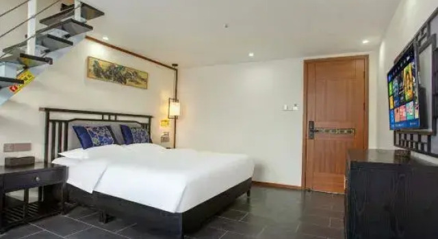 Люкс с видом на внутренний двор Hung Fai Guest House