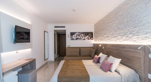 Na Taconera, Boek Hotel Font de Sa Cala Islas Baleares