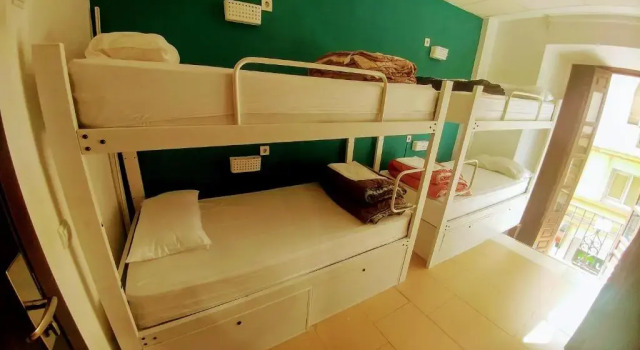 Кровать в общем номере (женский номер) The Lights Hostel