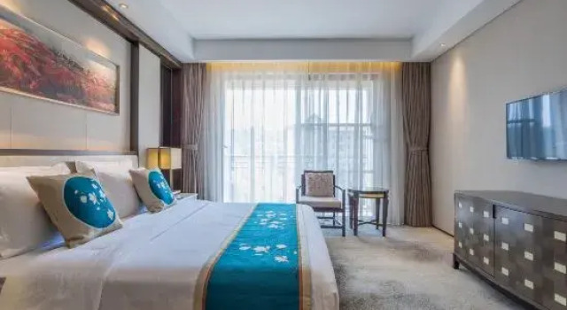 Люкс Business Rising Hot Spring Resort Kunming