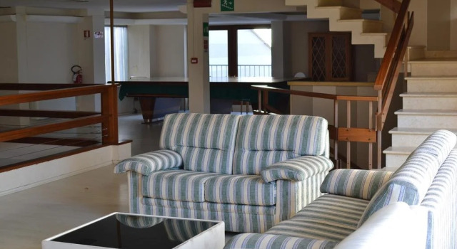 Hotel Universo, Забронировать Отель Монтекатини-Терме Тоскана, рядом с Montecatini Train Station
