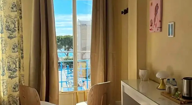 Двухместный номер Standard с видом на море Hôtel Eden - La Baigneuse