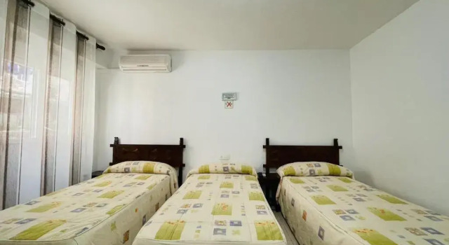 Четырёхместный номер Standard Hostal Monreal