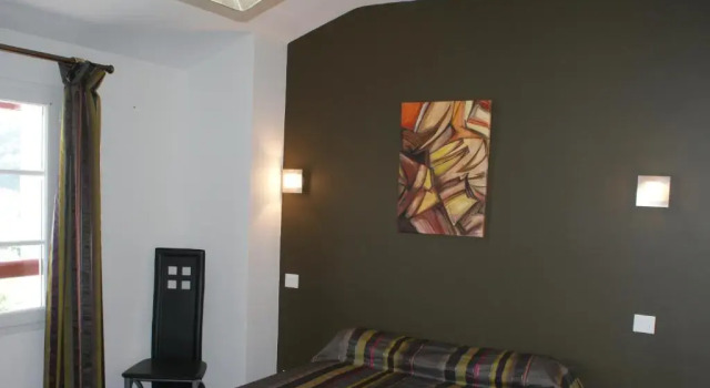 Апартаменты Hôtel Résidence Bergara