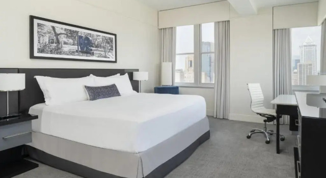 Двухместный номер Luxury Loews Philadelphia Hotel