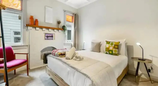 Lovely 3-Bedroom Home With Free Parking