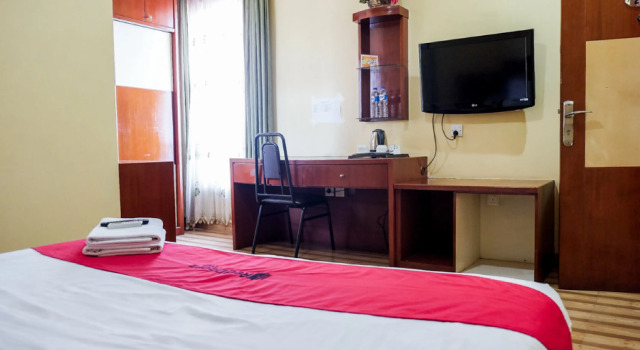 Номер Standard RedDoorz Plus near DC Mall Batam