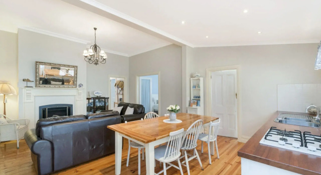 Ginabella, Book Hotel Port Fairy Victoria