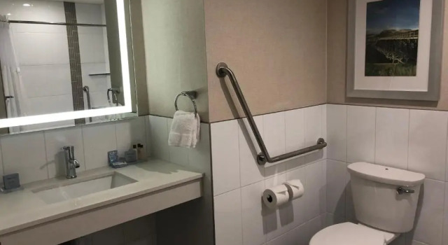 Номер Standard Wingate by Wyndham Kamloops
