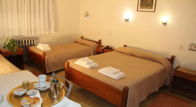 Трёхместный номер Standard Hotel Touring Club
