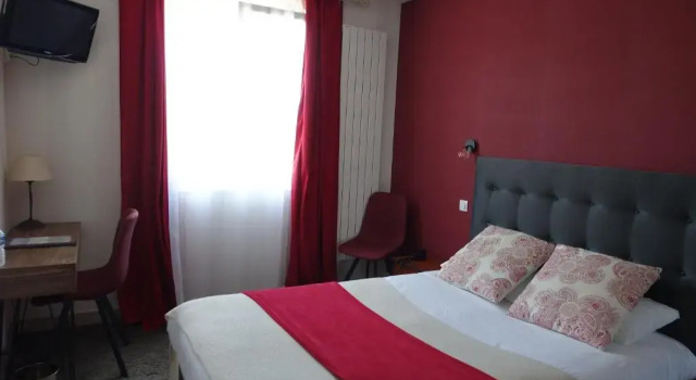 Двухместный номер Standard Logis Hôtel Emeraude