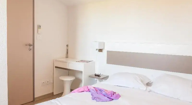 Четырёхместные апартаменты c 1 комнатой с балконом Vacancéole - Les Demeures Torrellanes - Saint-Cyprien