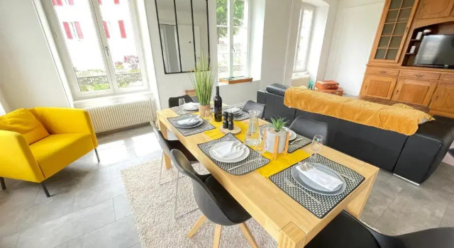 The 5 Continents II by Stay Swiss, Забронировать Отель Бизнес-отели Поррантрюи, 4* 5*