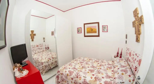 Коттедж c 1 комнатой Insidesalernohome
