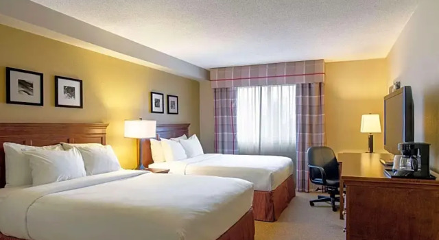 Четырёхместный люкс Country Inn & Suites by Radisson, Winnipeg, MB