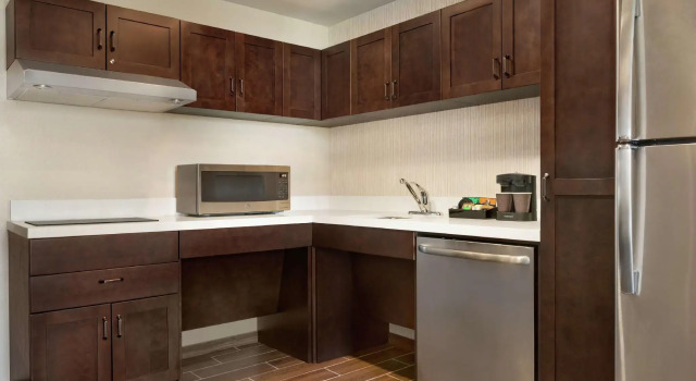 Четырёхместный люкс Homewood Suites by Hilton Albany