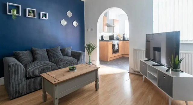 Unique Contractor House & Close to Derby Arena and Hospital & Parking by ComfyWorkers