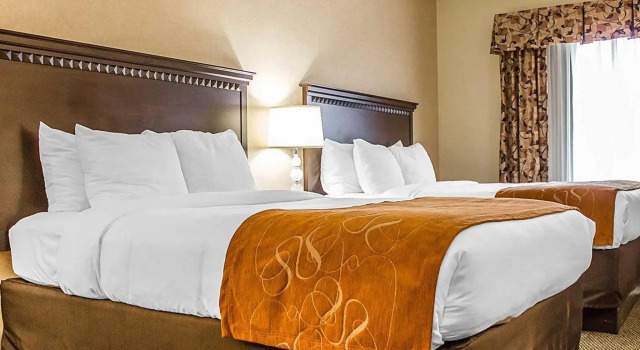 Четырёхместный номер Standard Holiday Inn Cheshire - Southington by IHG