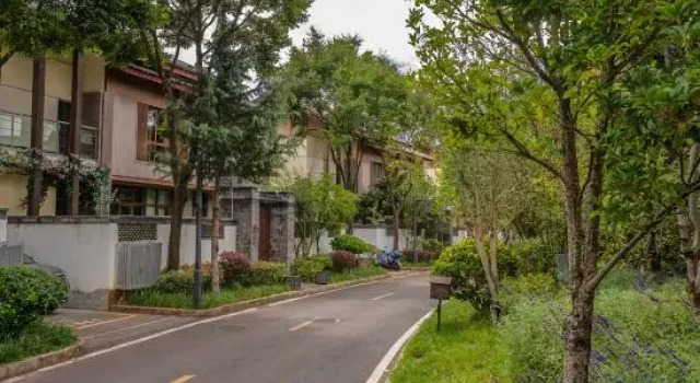 Lijiang YOLO  Courtyard Villa of Snow Mountain, Prenota Villa Ville a Lijiang, Villa