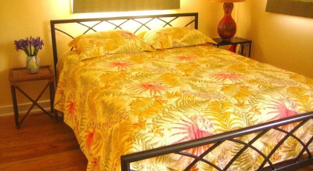 Harbert House Bed and Breakfast, Đặt Khách sạn Harbert Michigan