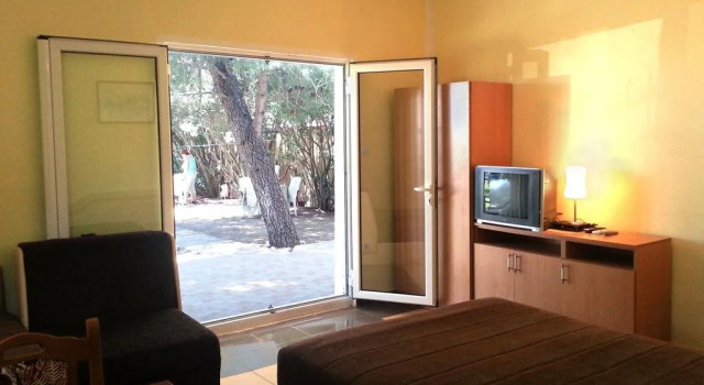 Vila Branka, Book Hotel Čanj Bar County