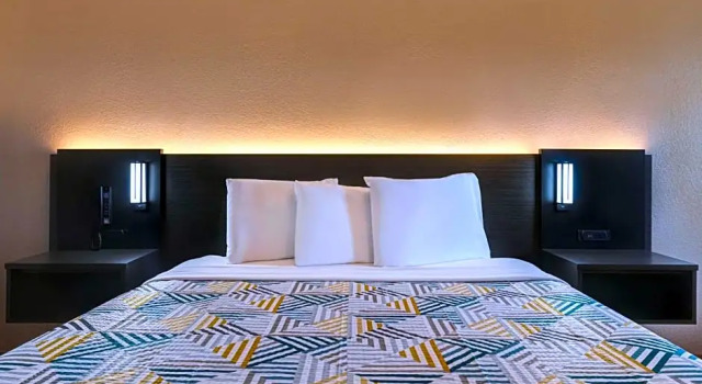 Doppel Suite Motel 6-Buttonwillow, CA Central